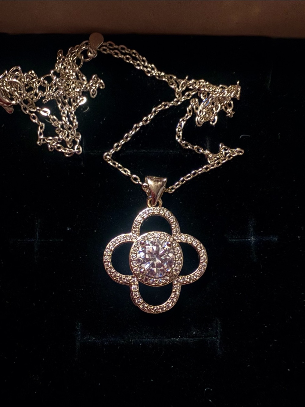 Delicate Gold-Tone Floral Pendant Necklace with Clear 2 karat Moissanite